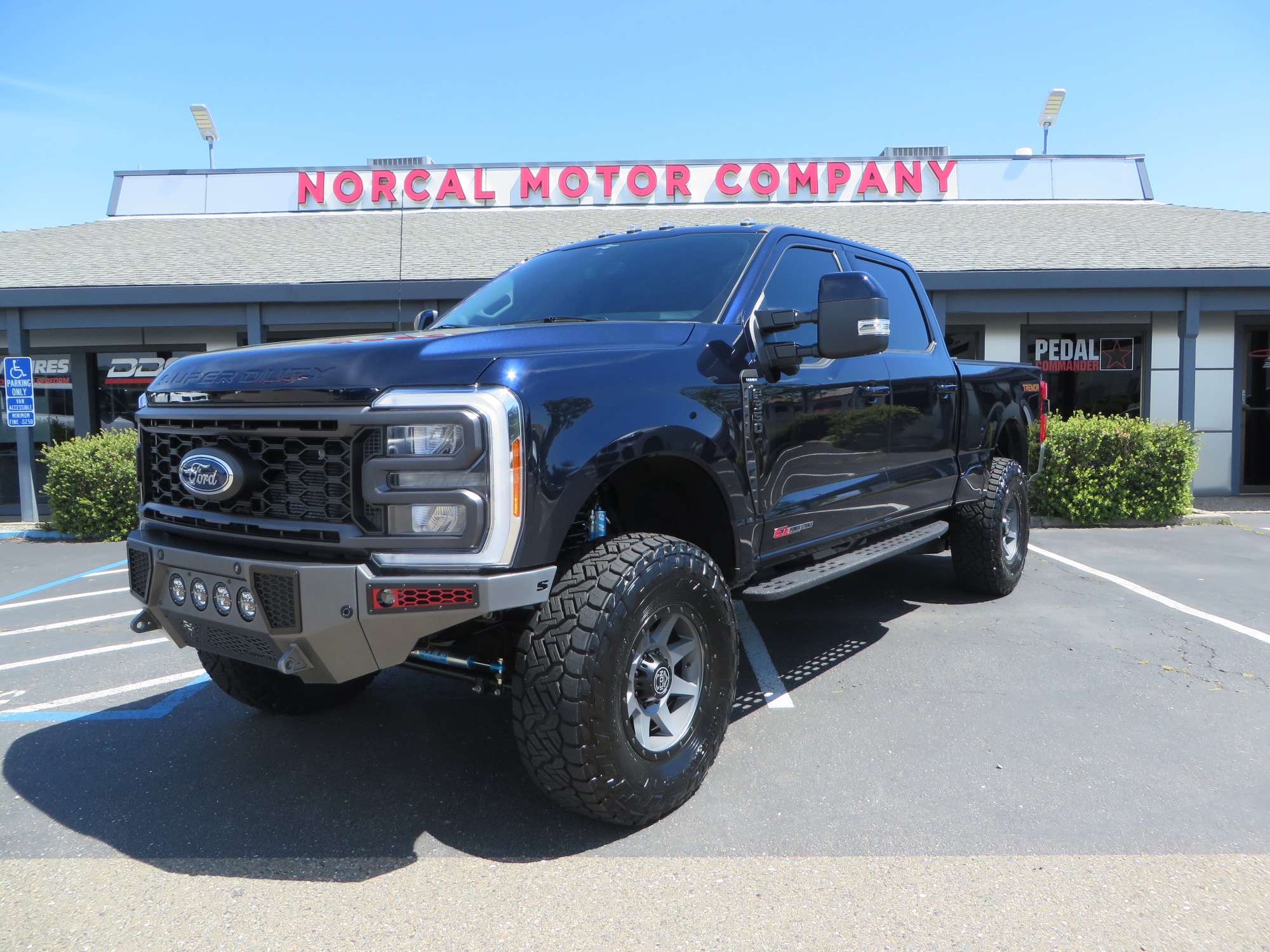 photo of 2023 Ford F-350 SD Lariat Crew Cab Short Bed 4WD